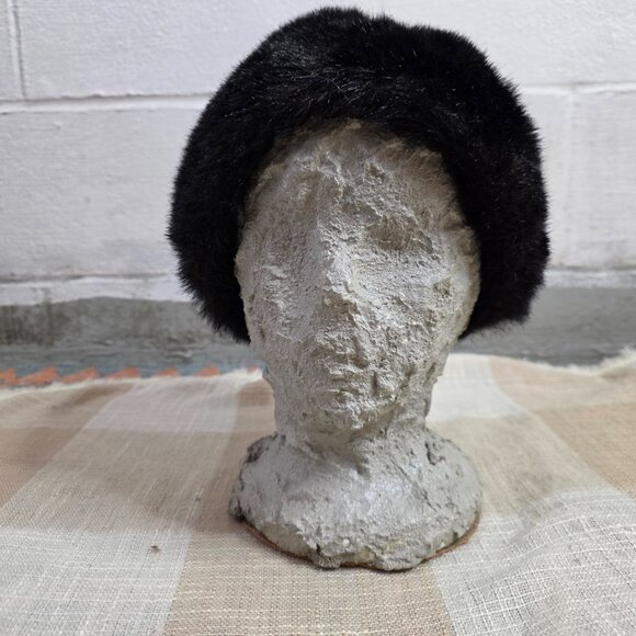 Vintage Mobwife Preppy Office Siren Skibunny Poetcore Operacore Black Fur Hat